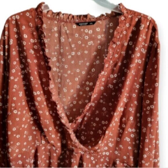 SHEIN Blouse Women’s Size 2X - Picture 2 of 5